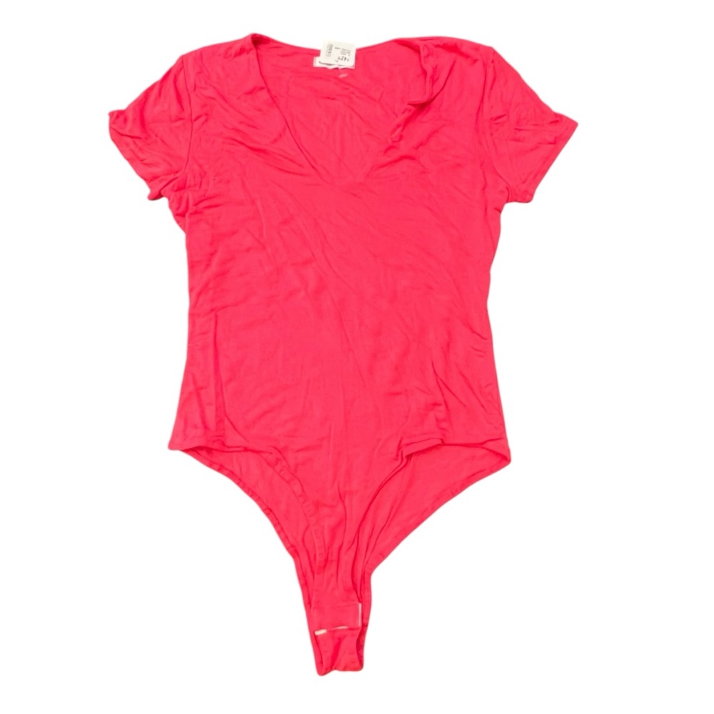 Wasabi + Mint V Neck Soft Jersey Knit Bodysuit in Fushia Size Large‎ $42 NEW